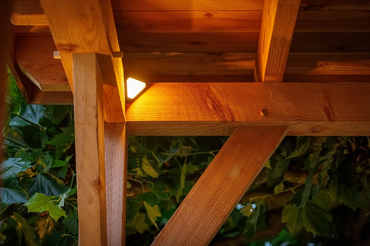 TIGA CORNER | LIGHTPRO ECLAIRAGE MURAL